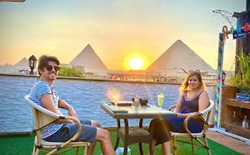 Cheops Pyramids Inn